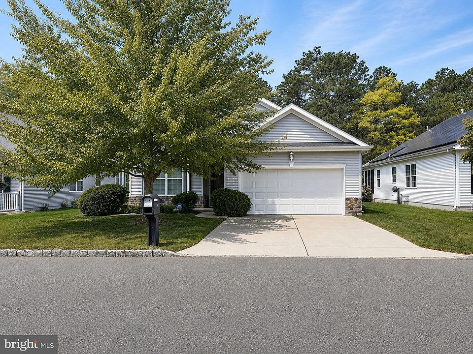1st image of 50 Briarwood Dr