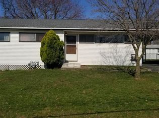 9 Columbia Rd, Parlin, NJ 08859