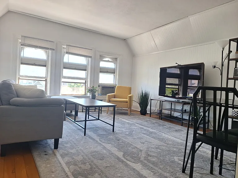 5529 Kentucky Ave — Photo 8