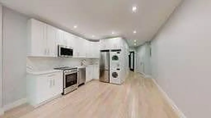 Rented by Remax Real Estate Professionals | media 4