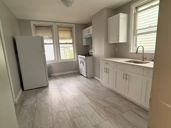 54 Rutgers Ave #2E, Jersey City, NJ 07305