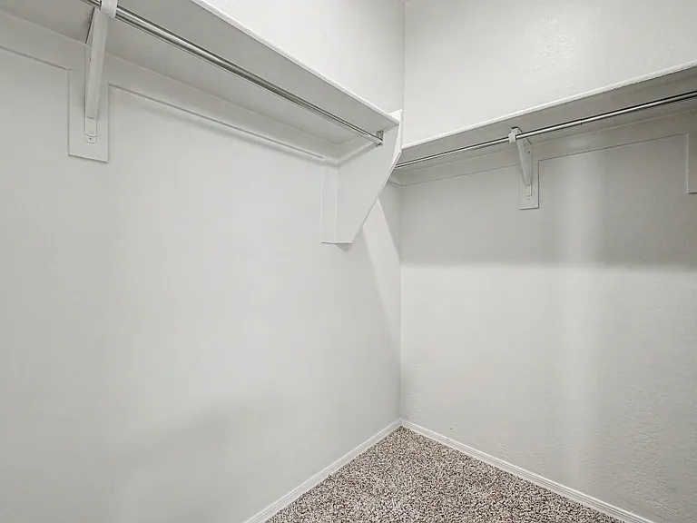 24542 W Raymond St — Photo 14