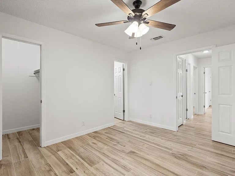 703 Huntingdon Pl — Photo 14
