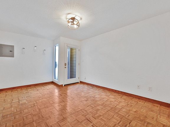 4th image of 45 Fair Ave