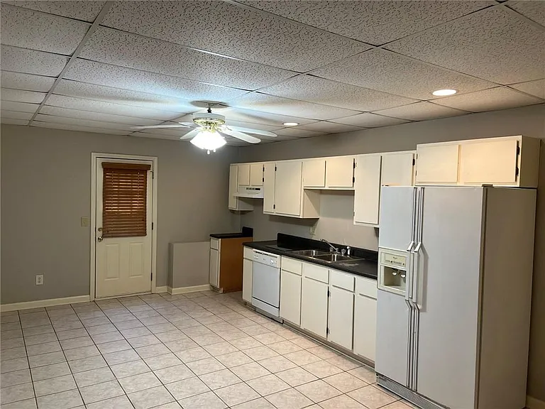 2476 Sewell Mill Rd — Photo 33