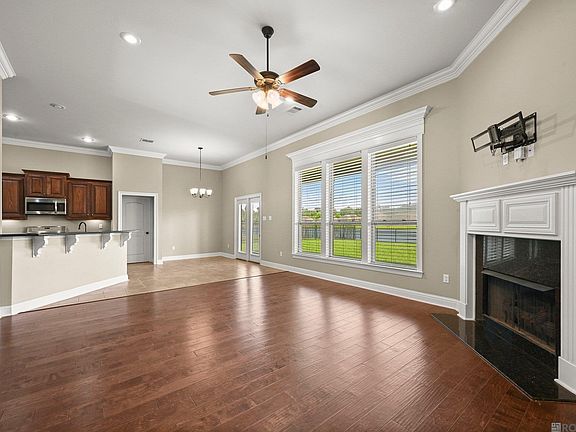 5th image of 4927 Woodstock Way Dr