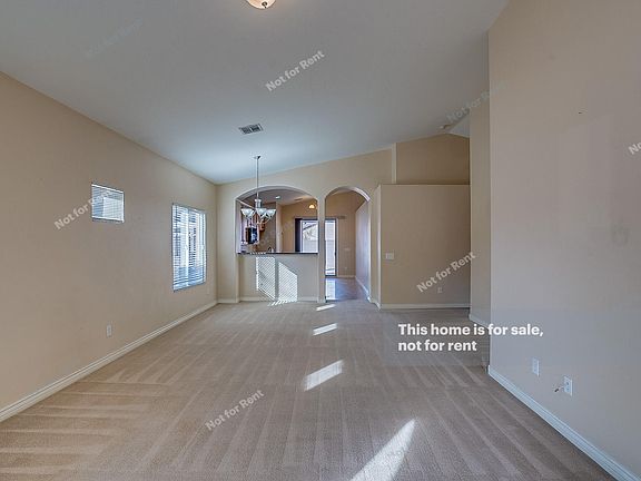 4th image of 1178 E Jardin Dr