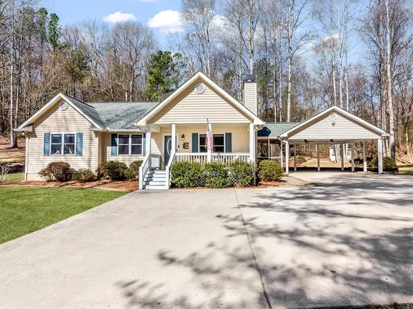 111 Hidden Hollow Ct, Ellijay, GA 30540