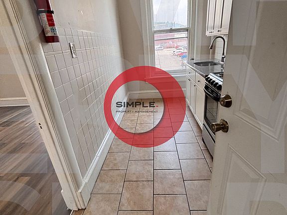 3rd image of 136 N 4th St APT 2F