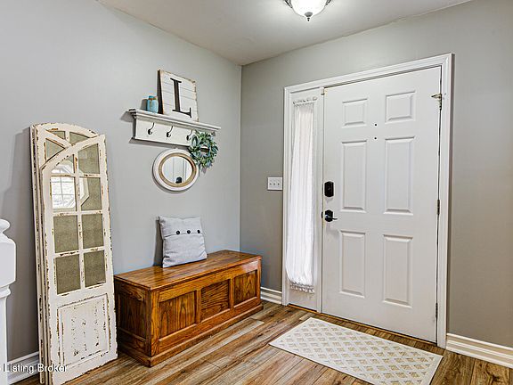 3rd image of 724 Eastgate Village Pl
