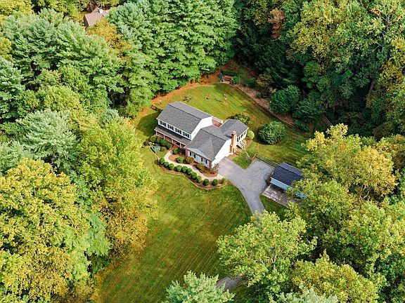 3rd image of 2523 Paper Mill Rd