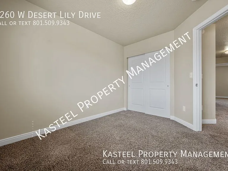 3260 W Desert Lily Dr — Photo 18