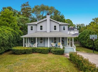 514 Chippewa St, Elk Rapids, MI 49629