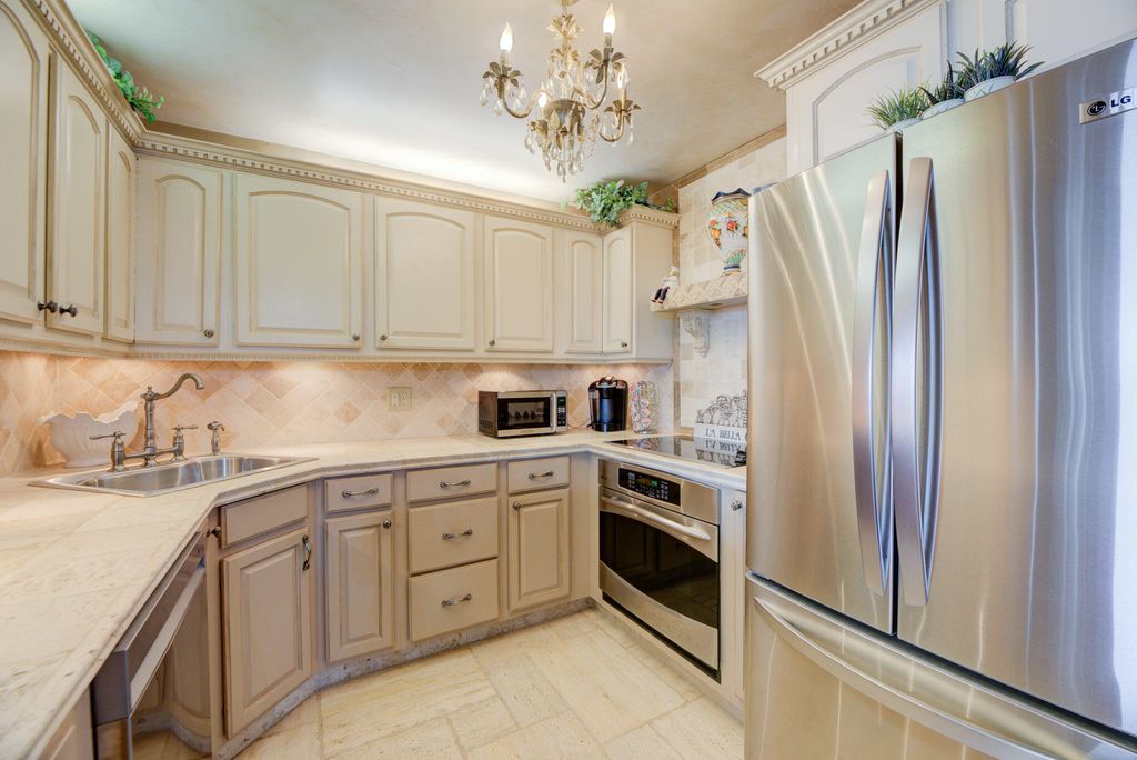 305 N Pompano Beach Boulevard #1404, photo 5