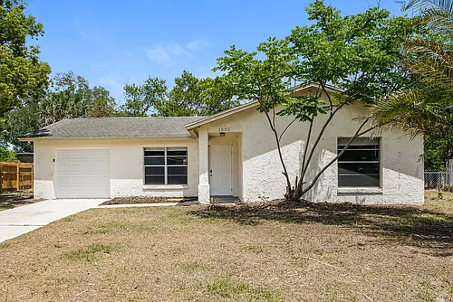 1555 Yorktown Ave Photo 1