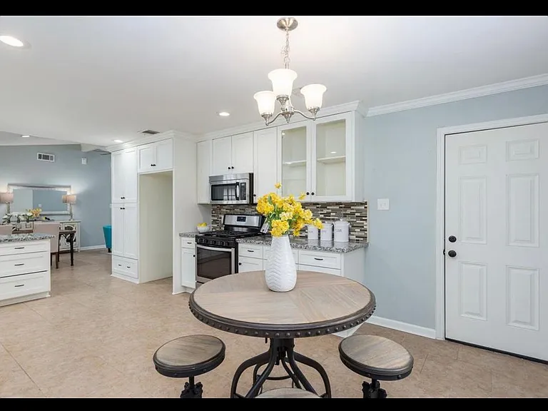 3422 Rustling Pines St — Photo 4