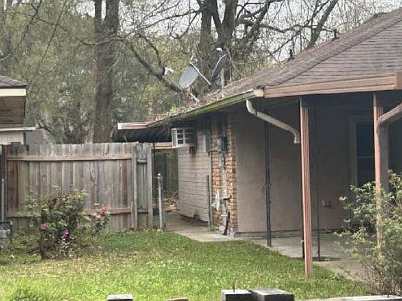 5th image of 12209 Strauss Dr