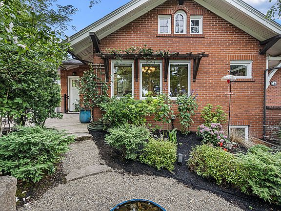 2nd image of 47 W 23rd Ave