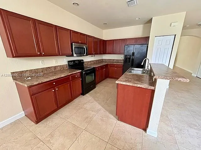14435 SW 16th St — Photo 8