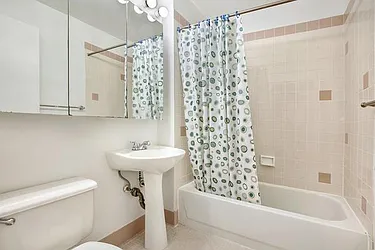 Rented by Weichert Manhattan Midtown