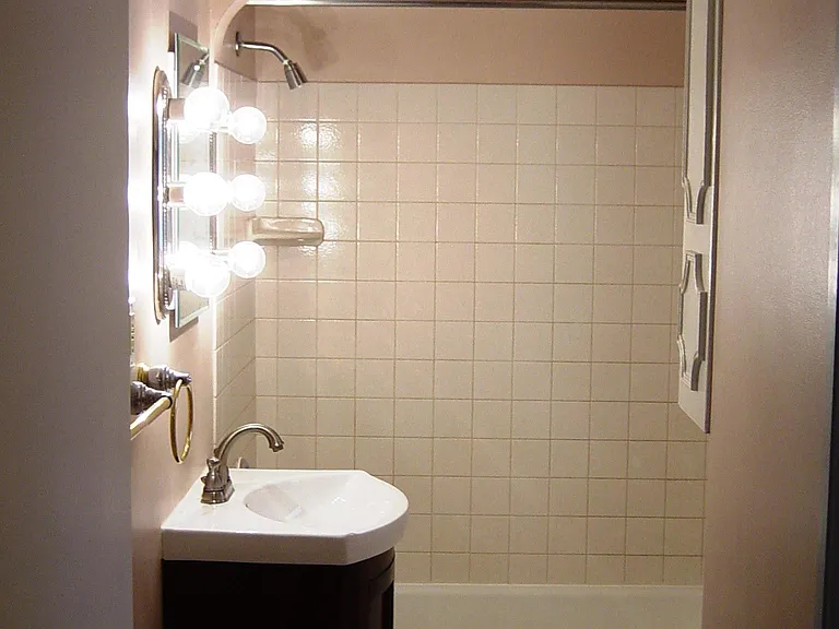 144 Taft Ave NE — Photo 5