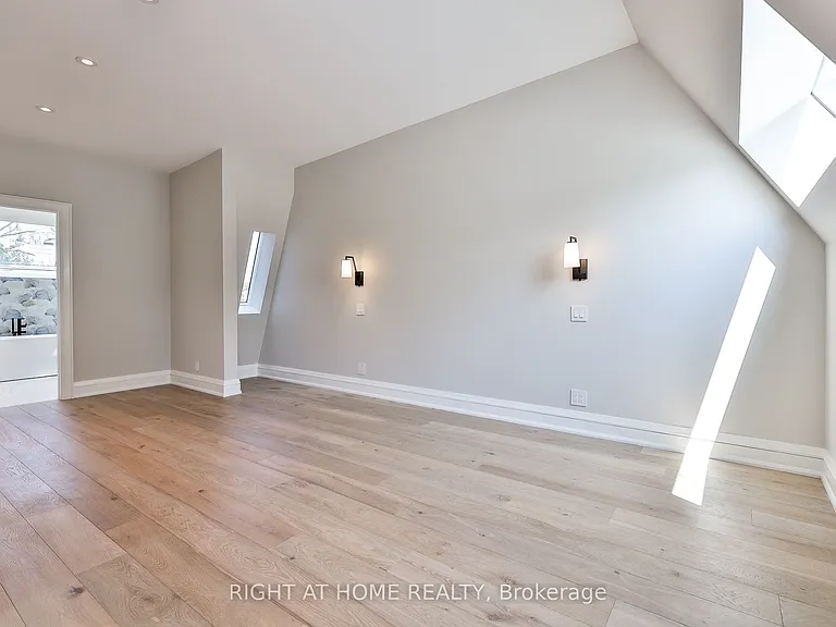 232 Willard Ave — Photo 28