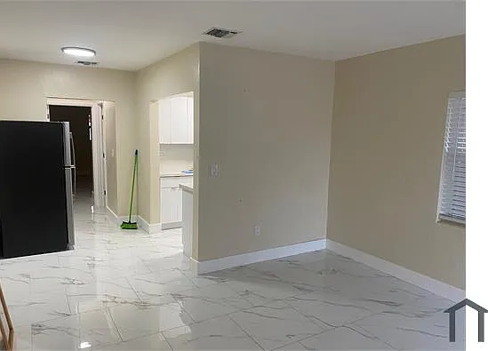 1 bed, $2,000 — Photo 3