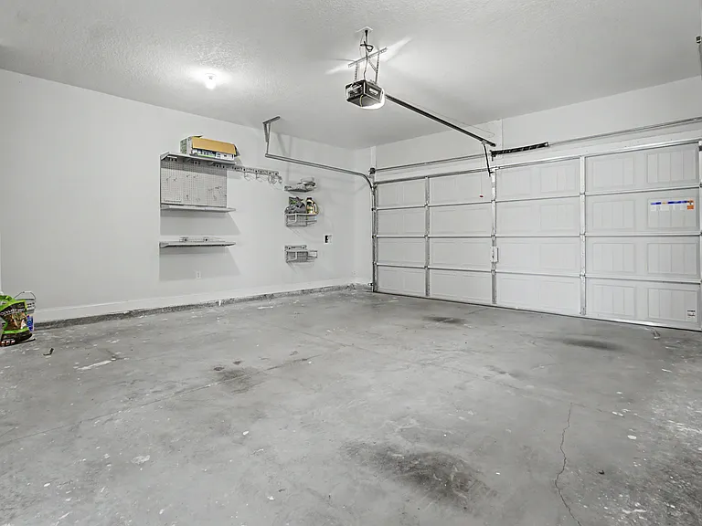173 McClelland Loop NE — Photo 16
