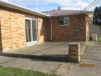 2nd image of 6164 Roanoke Cir