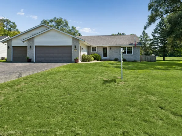 10831 Miller Ln, Machesney Park, IL 61115
