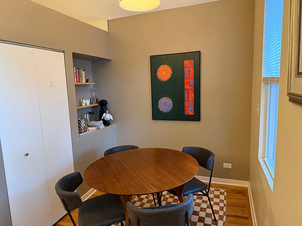 2 bed, 900 sqft, $2,500 — Photo 3