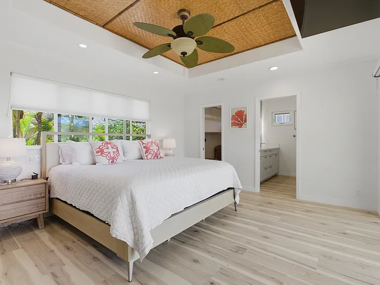 357 Kualono Pl — Photo 41