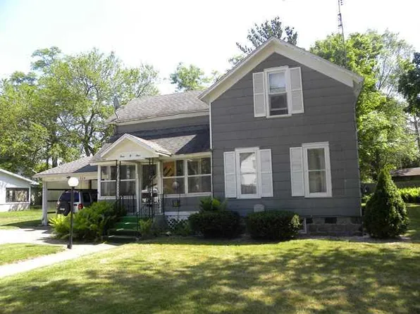 304 E Telegraph St, Dowagiac, MI 49047
