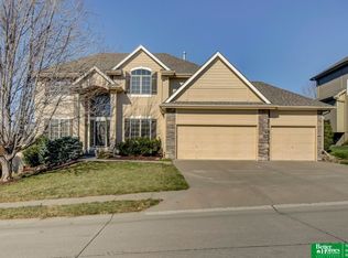 17018 Grant St, Omaha, NE 68116