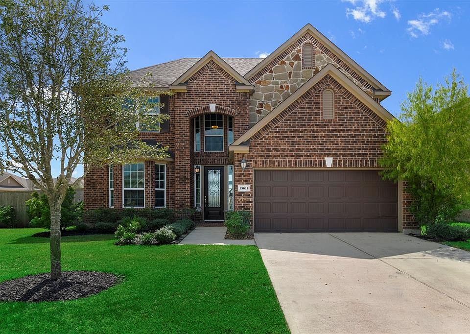 1st image of 15611 Kensington Bluff Dr