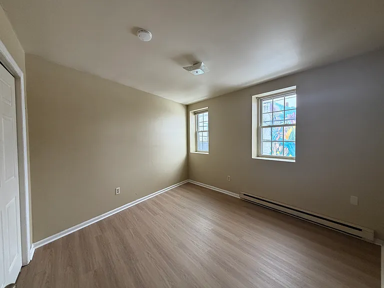 7 N Center St #3 — Photo 6