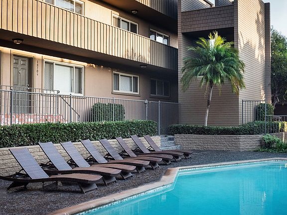 5th image of 1450 Pacific Beach Dr #1468