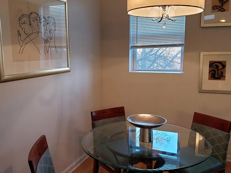 6558 S Greenwood Ave #2 — Photo 3