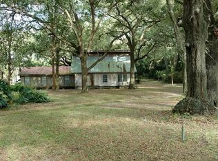 13938 Old Mission Rd, Dade City, FL 33525