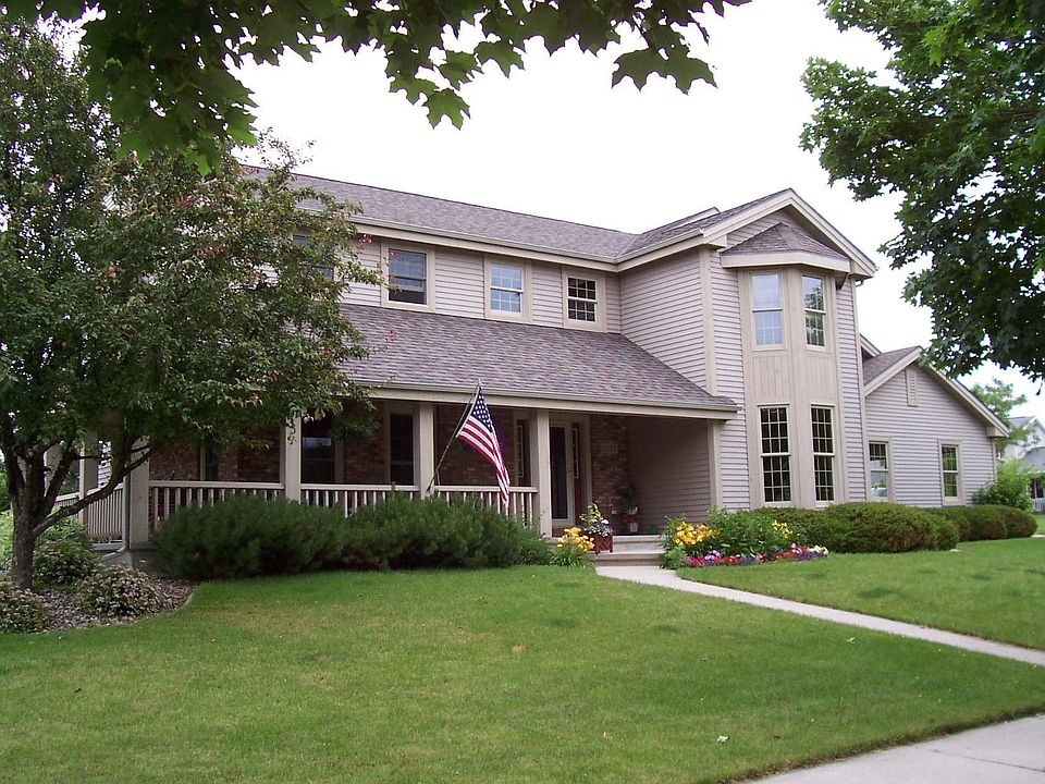 1st image of 1037 Danbury Ave