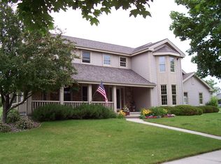 1037 Danbury Ave, Fond Du Lac, WI 54935