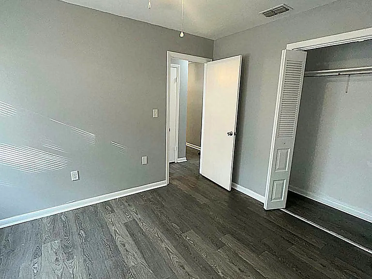 109 Stadium Rd #9 — Photo 27