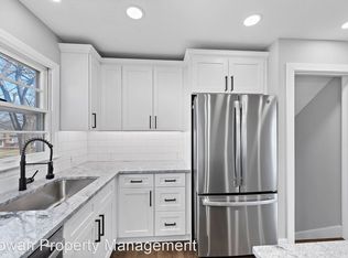 9704 W 92nd Ter, Overland Park, KS 66212