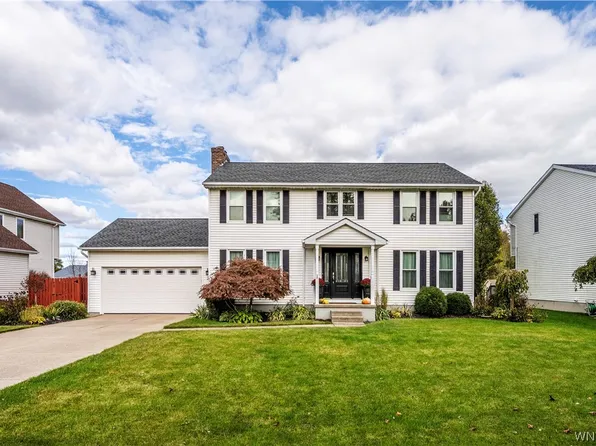 321 Cardinal Ln, Grand Island, NY 14072