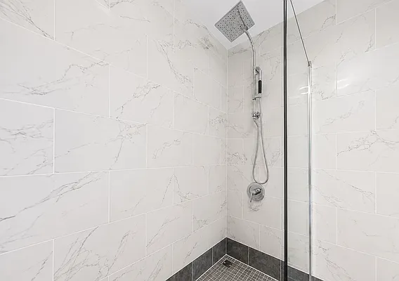 Bathroom, photo 1