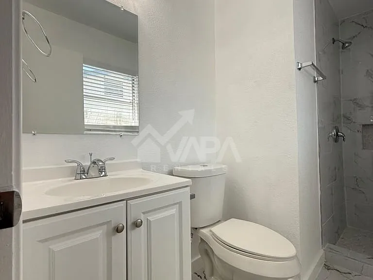 4126 Valleyfield St — Photo 14