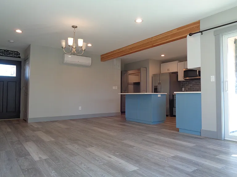 1364 Northern Heights Loop NE #1 — Photo 8