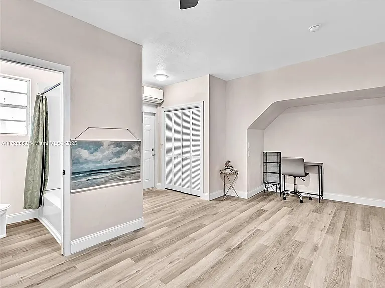 1018 Euclid Ave #2 — Photo 7