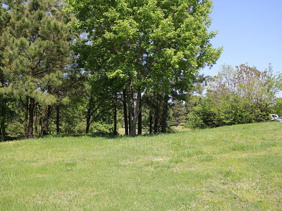 1st image of 0 Country Club Dr Lot 27