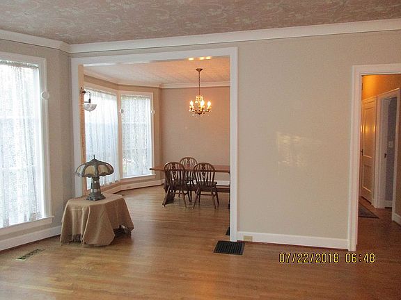 5th image of 6619 Stewart Ave E